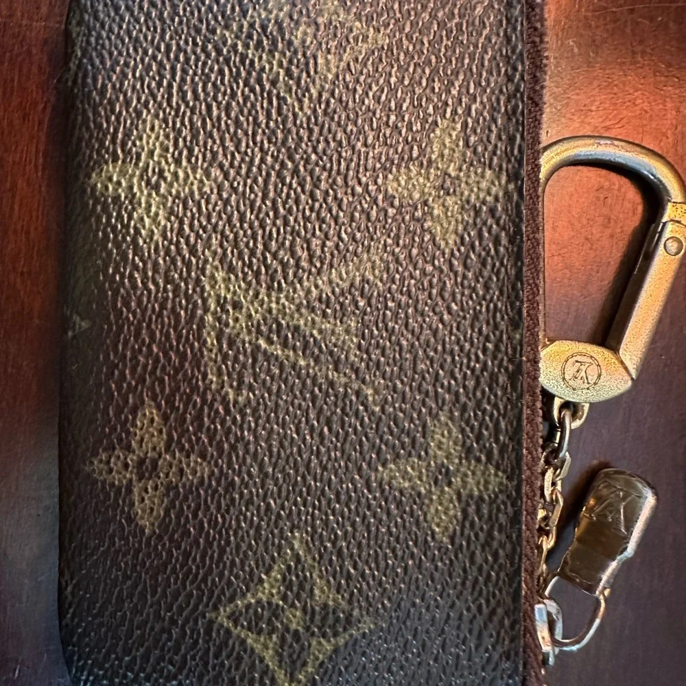 Louis Vuitton Brown Monogram Key Pouch - Picture 2 of 8